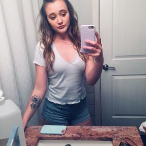 Meet your Posher, Kendall